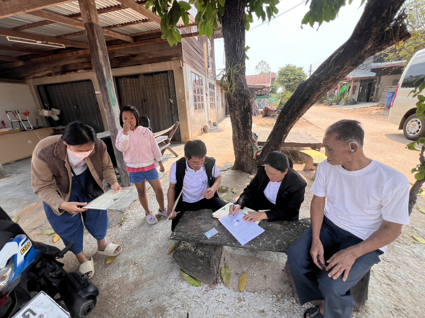 title - ส.ป.ก.อำนาจเจริญ ร่วมออกหน่วยจัดนิทรรศการโครงการบำบัดทุกข์ บำรุงสุข สร้างรอยยิ้มให้ประชาชน จังหวัดอำนาจเจริญ ประจำปีงบประมาณ พ.ศ. 2569